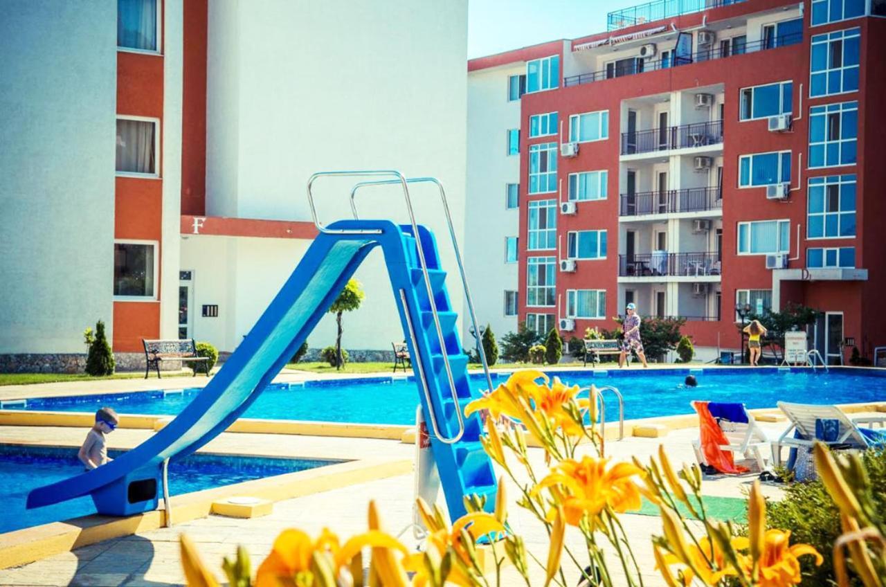 Panorama Fort Beach, Фамилно Студио Deluxe Sveti Vlas Exterior photo